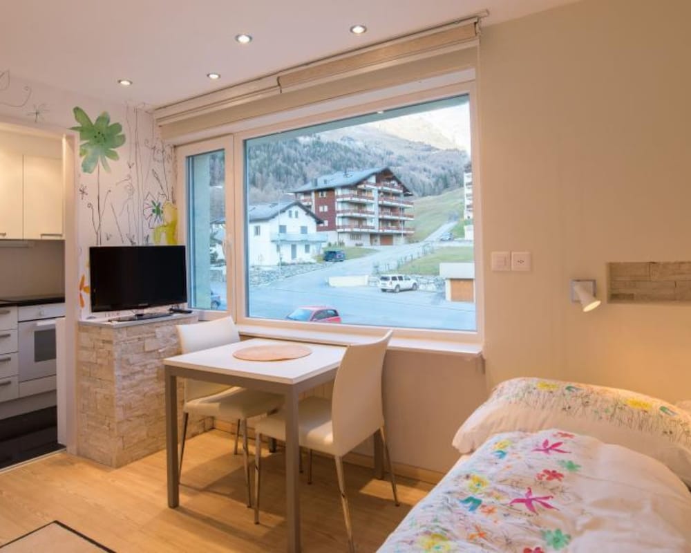 Economy Apartment, 1 Double Bed, Mountain View photo 3