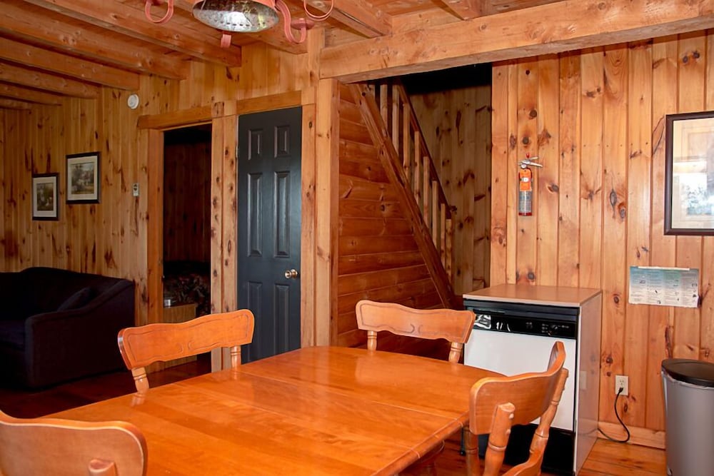 Family Cabin, Partial Ocean View photo 3