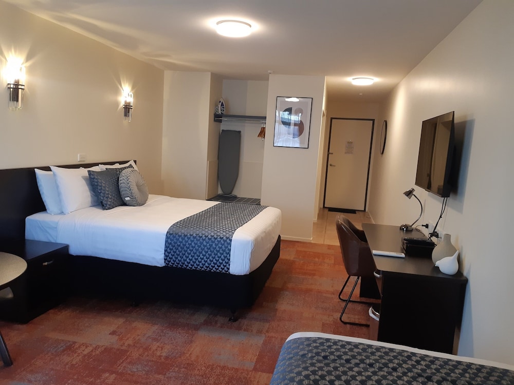 Executive Triple Room, Multiple Beds