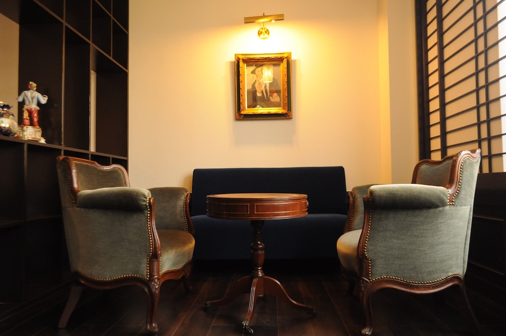 Japanese Western Style Room photo 3