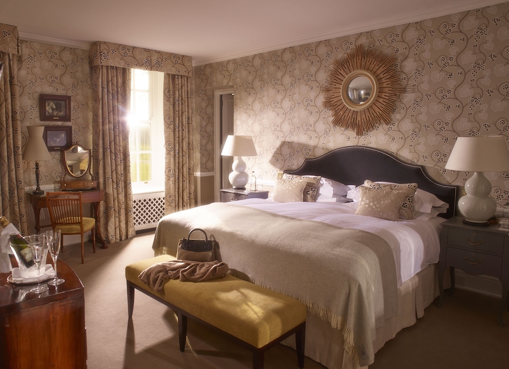 Suite (Marryat)