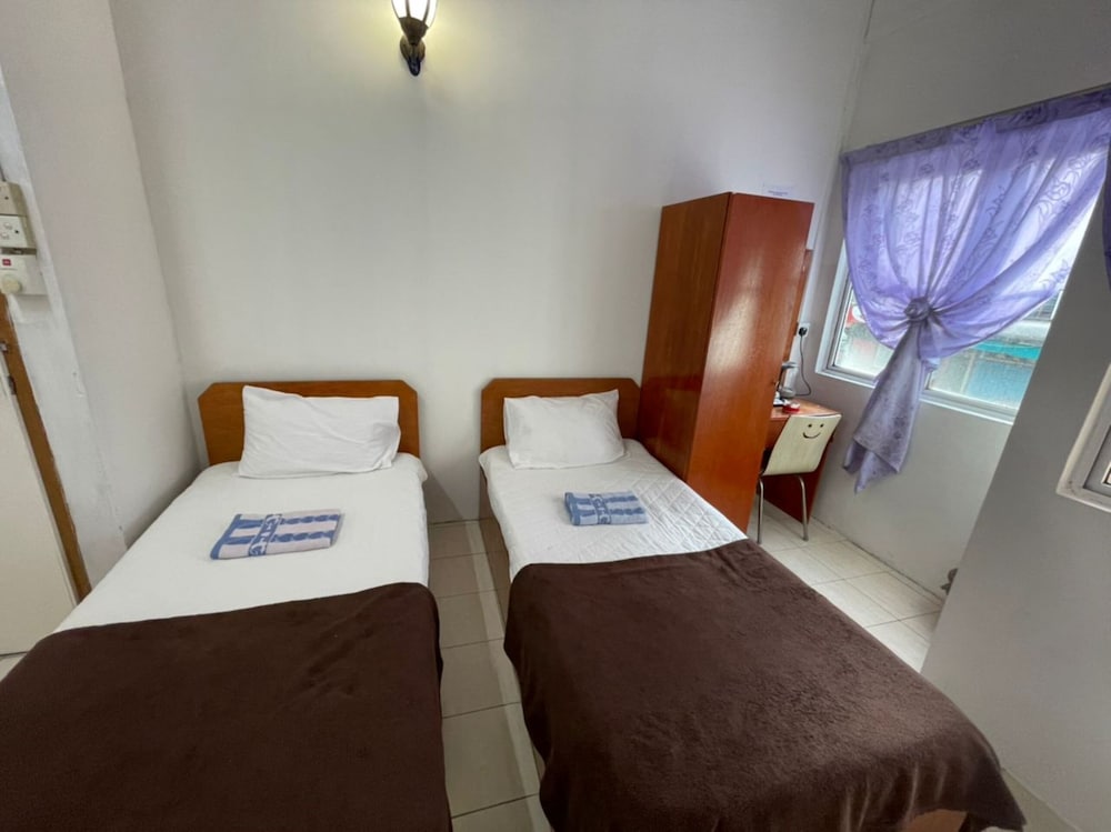 Deluxe Twin Room photo 2