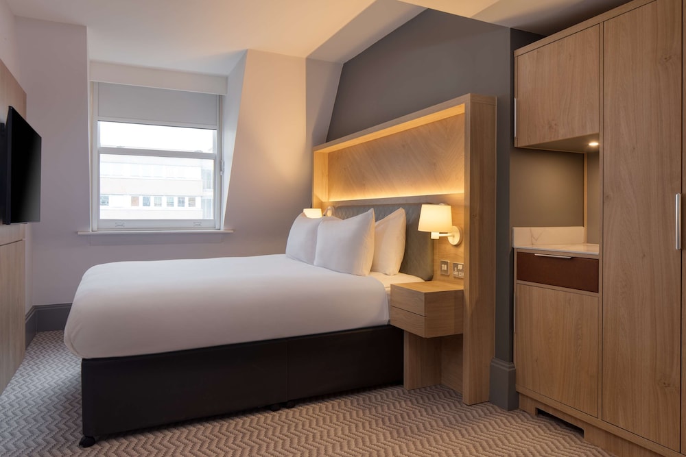 Room, 1 Double Bed with Sofa bed photo 2