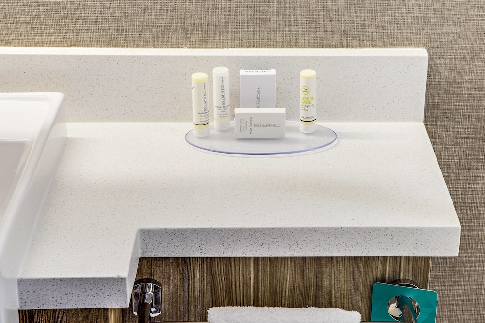 Suite, Multiple Beds