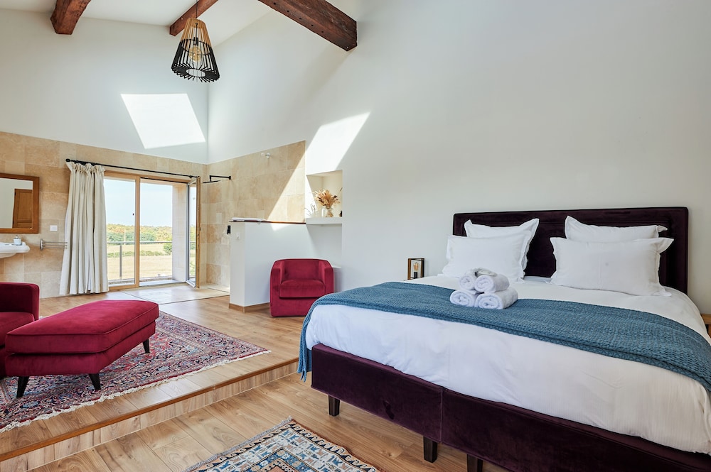 Luxury Room - Photo 1