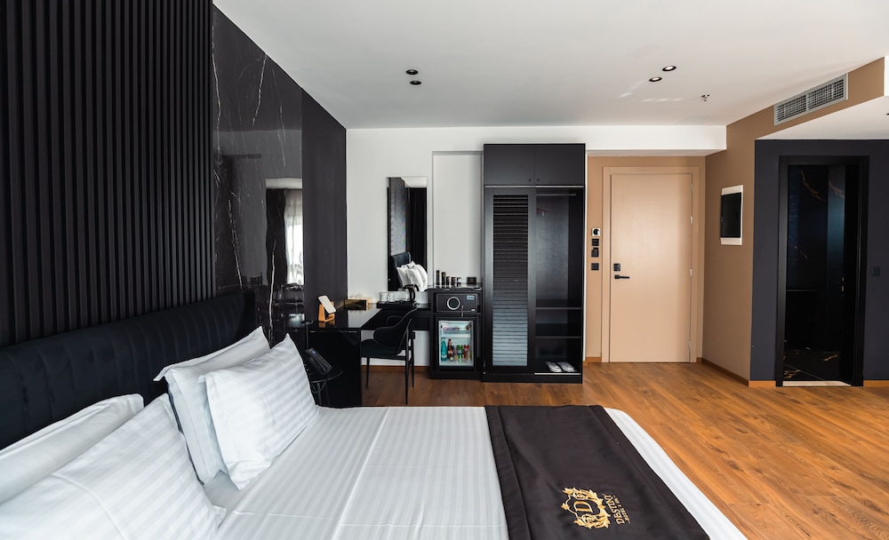 Suite, Bathtub