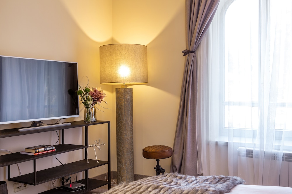 Apartment photo 2
