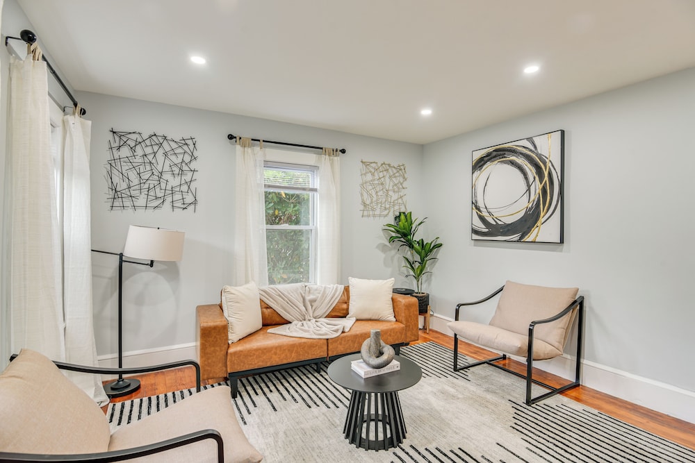 Apartment (2 Bedrooms)