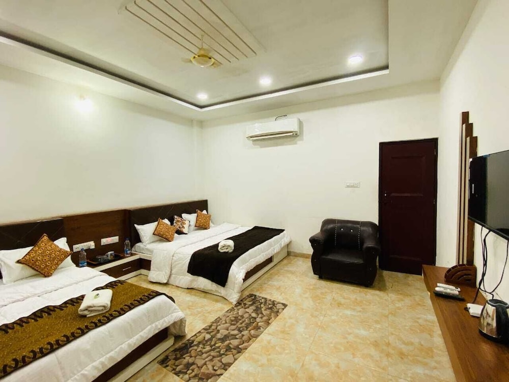 Basic Double or Twin Room