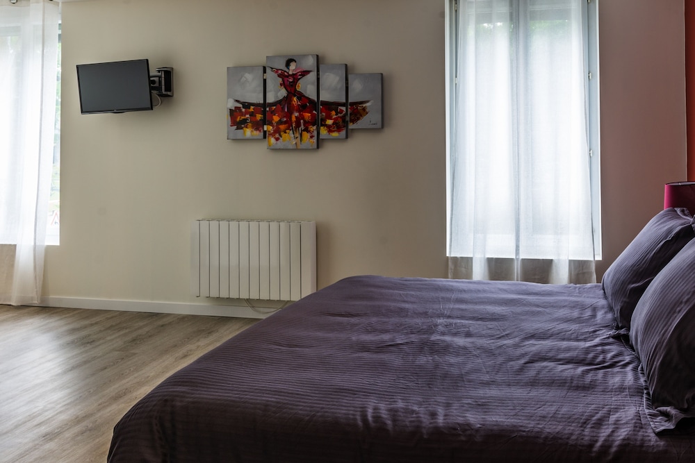 Double Room (Bordeaux)