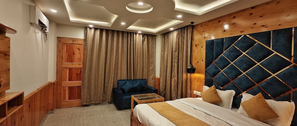 Superior Double Room, Balcony, Mountain View
