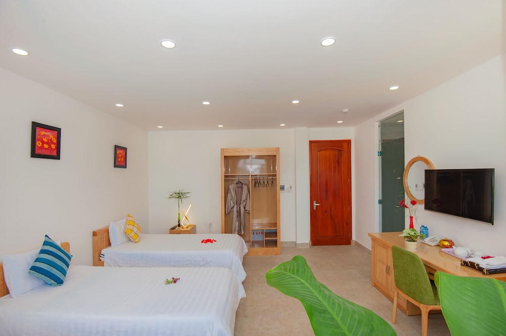 Family Villa, Private Pool, Garden View