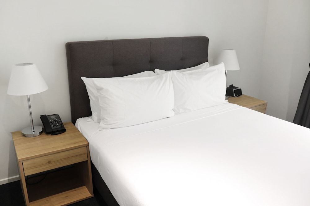 Suite, 2 Queen Beds, Harbor View (High Floor) - Photo 2