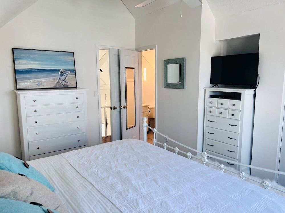 House, 3 Bedrooms photo 3