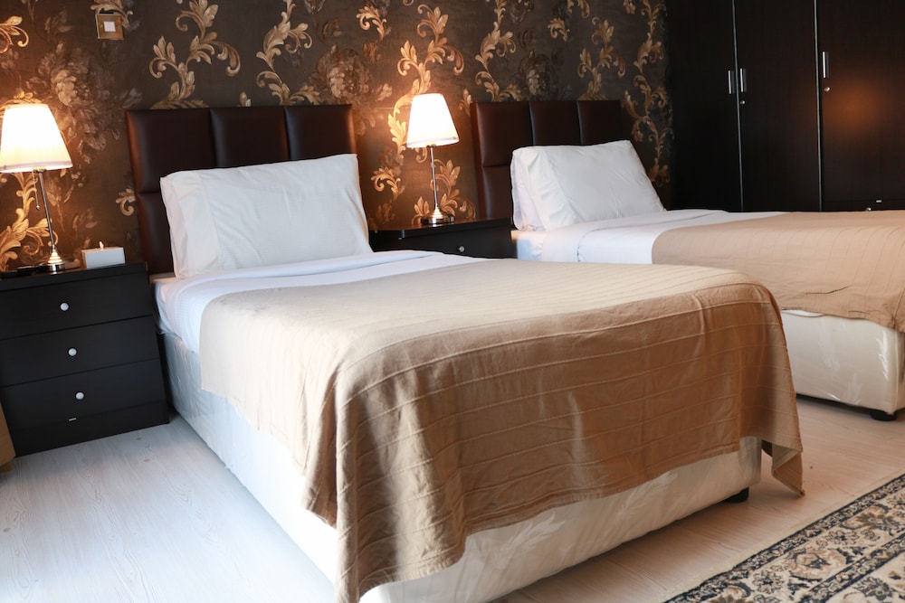 Deluxe Double Or Twin Room photo 3