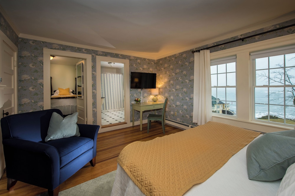 Harbor Cliffs Luxury King photo 3