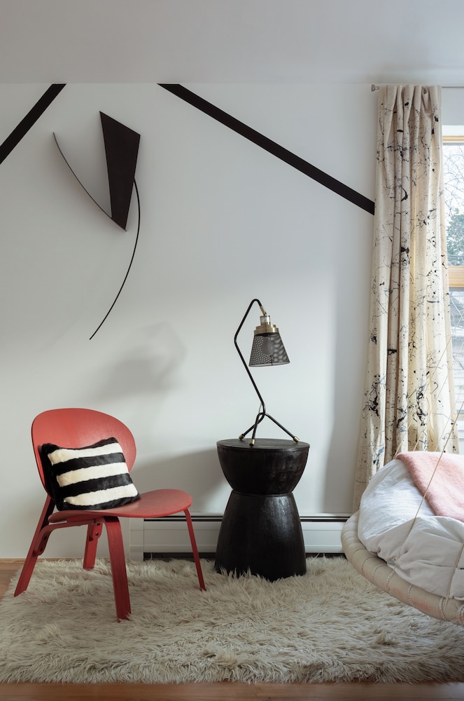"Beau & Joe" Upper Room photo 1