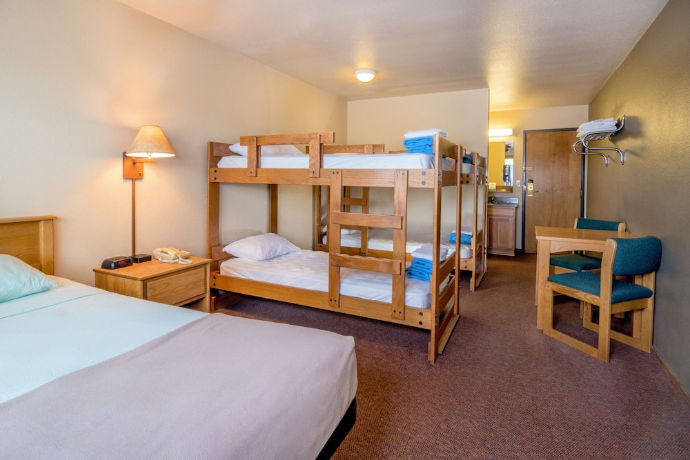 Economy Room