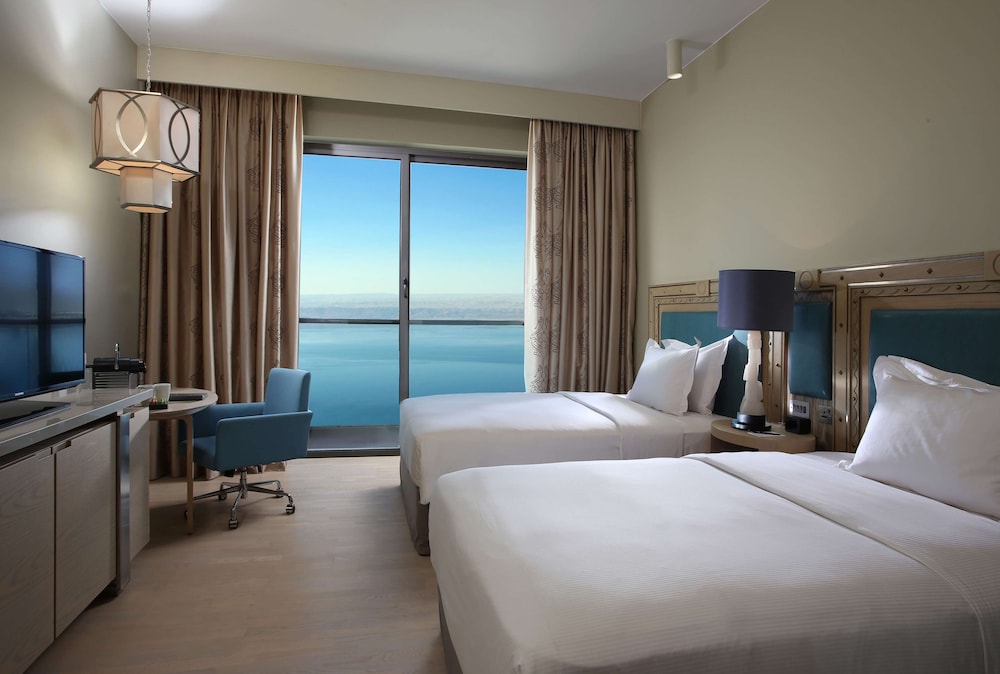 Room, 2 Double Beds, Non Smoking, Sea View photo 2