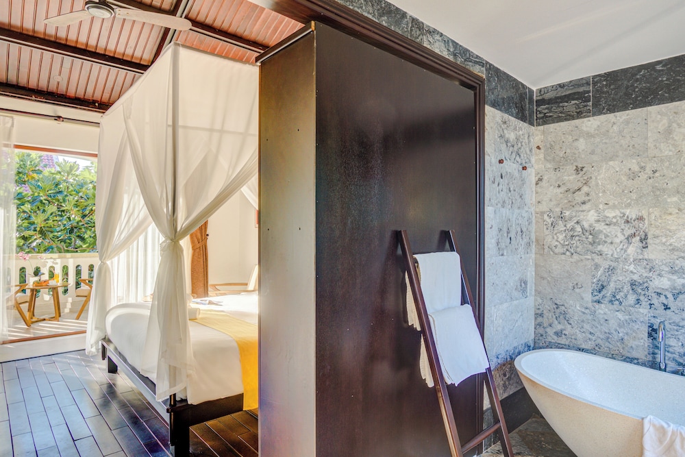 Deluxe Room, Balcony photo 2