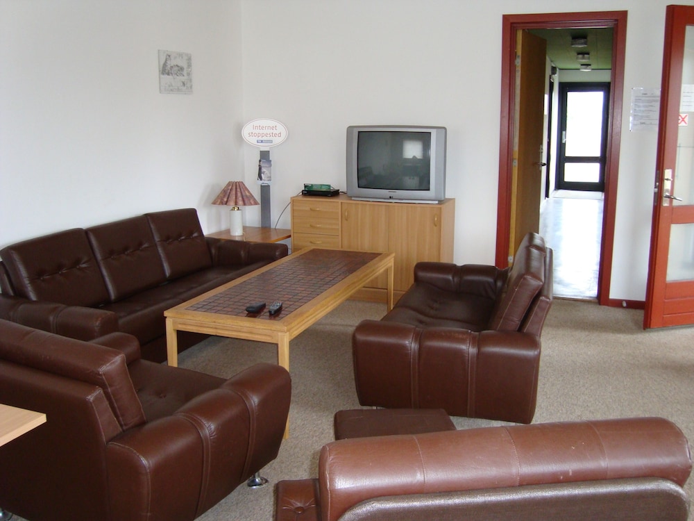 Quadruple Room, (excl. linen) Shared Bathroom - 4 people photo 3