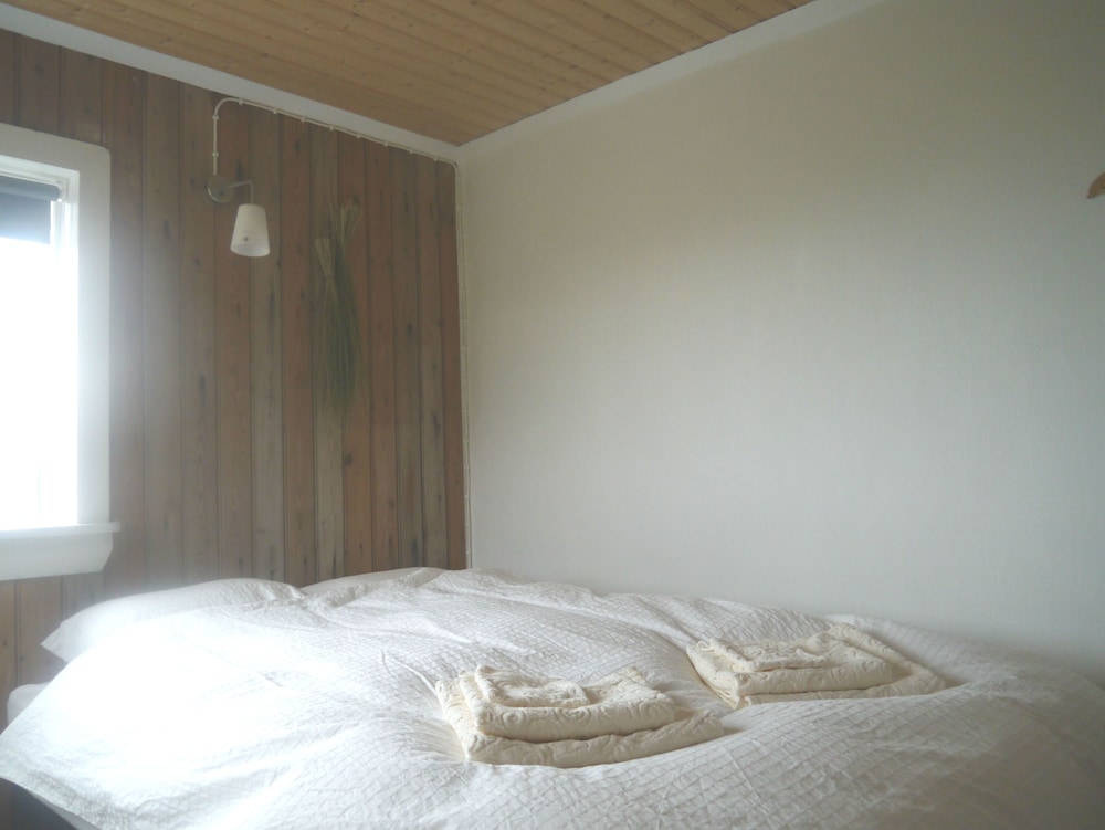 Classic Double or Twin Room, Shared Bathroom, Ocean View (Shared Kitchen) photo 2