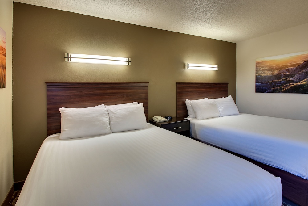 Standard Room, 2 Queen Beds photo 3
