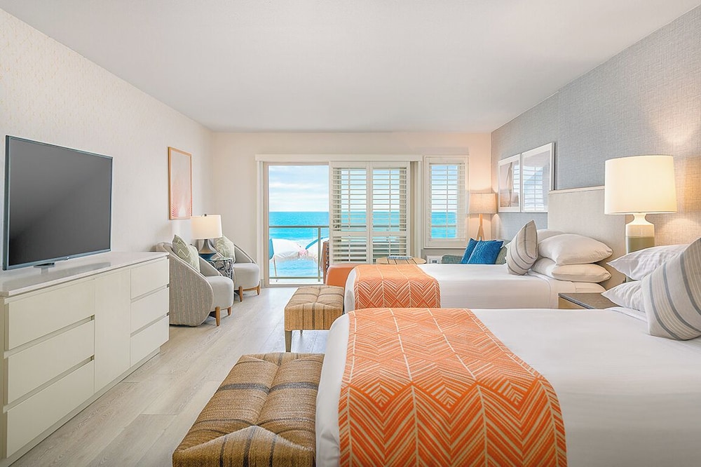 Panoramic Room, 2 Queen Beds, Ocean View, Oceanfront - Photo 3