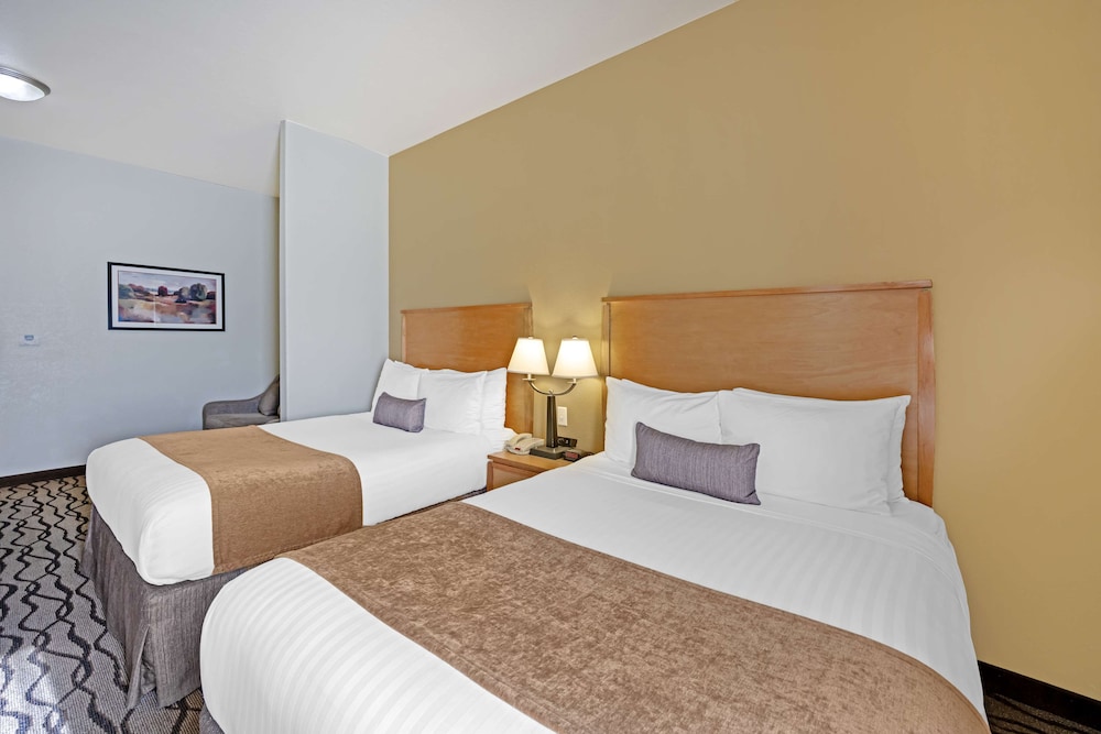 Suite, 2 Queen Beds, Accessible, Non Smoking photo 3