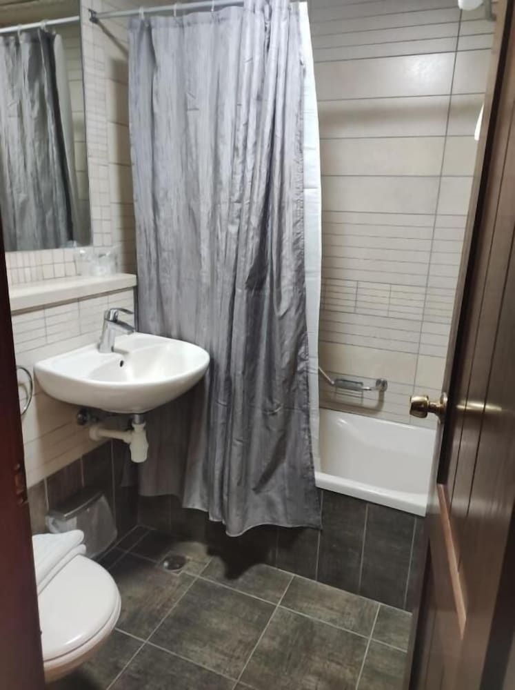 Double or Twin Room photo 3