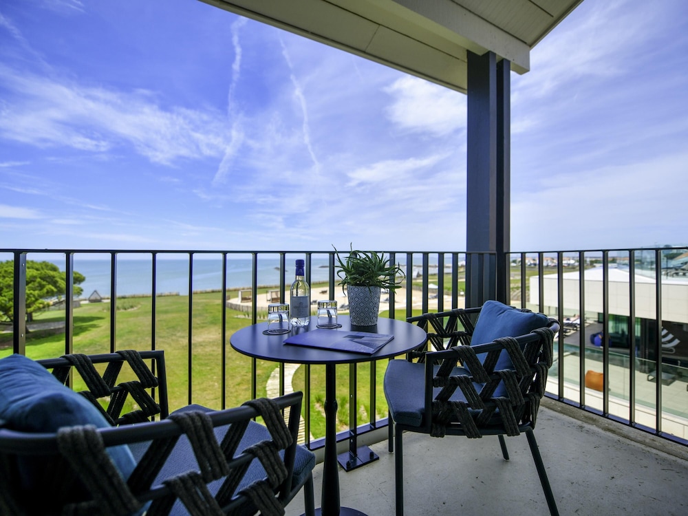 Deluxe Room, 2 Twin Beds, Balcony, Ocean View - Photo 3