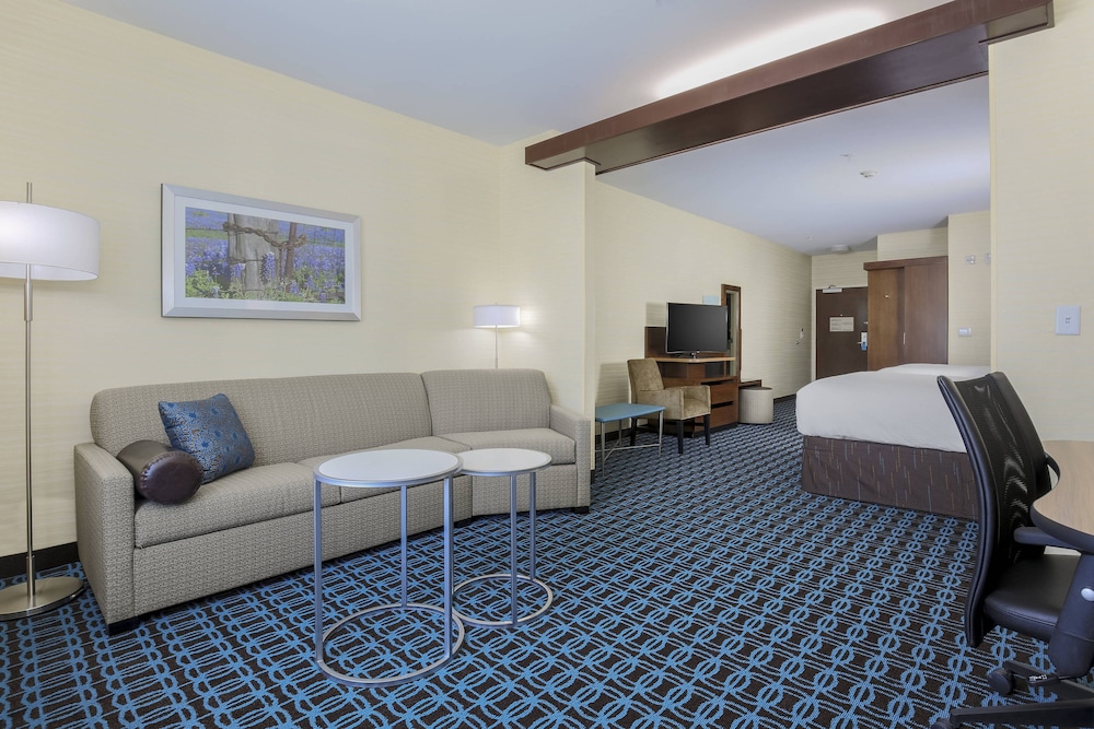 Suite, Multiple Beds photo 3