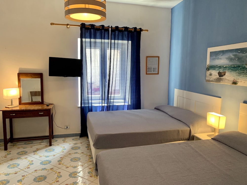 Basic Quadruple Room