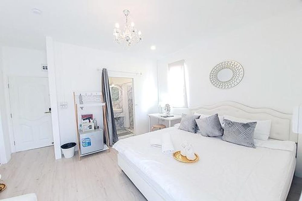 Deluxe Double Room, 1 Queen Bed photo 1