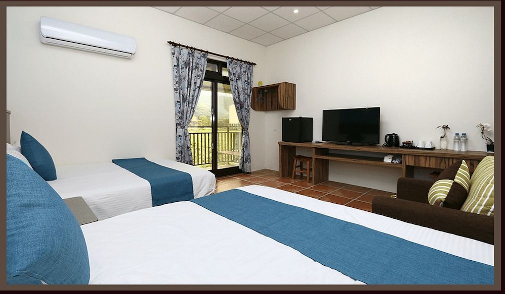 Superior Quadruple Room photo 3