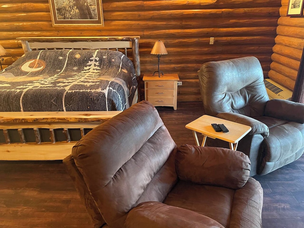 Riverview Deluxe Lodge room (4 person) photo 2