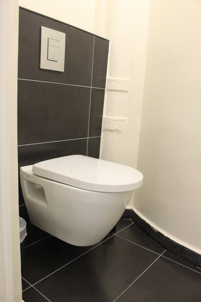 Deluxe Twin Room, 2 Twin Beds, Non Smoking, Courtyard View photo 3