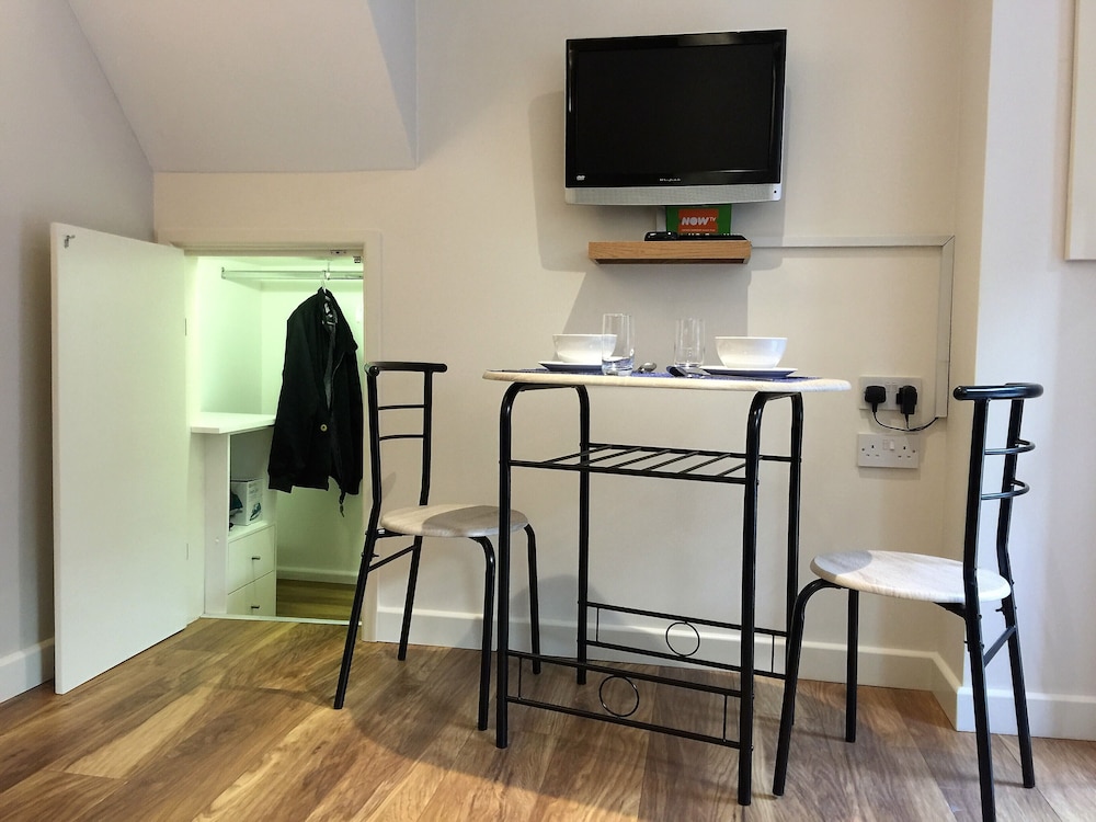 Standard Studio, Ensuite - Photo 8