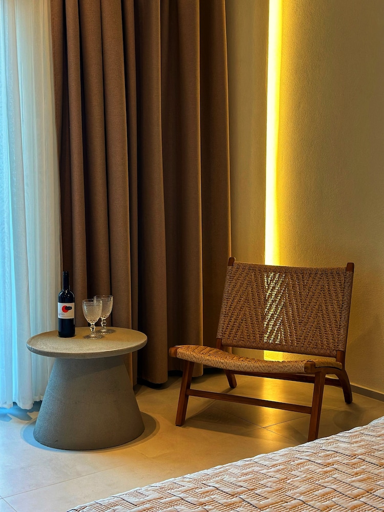 Deluxe Double or Twin Room, Pool View