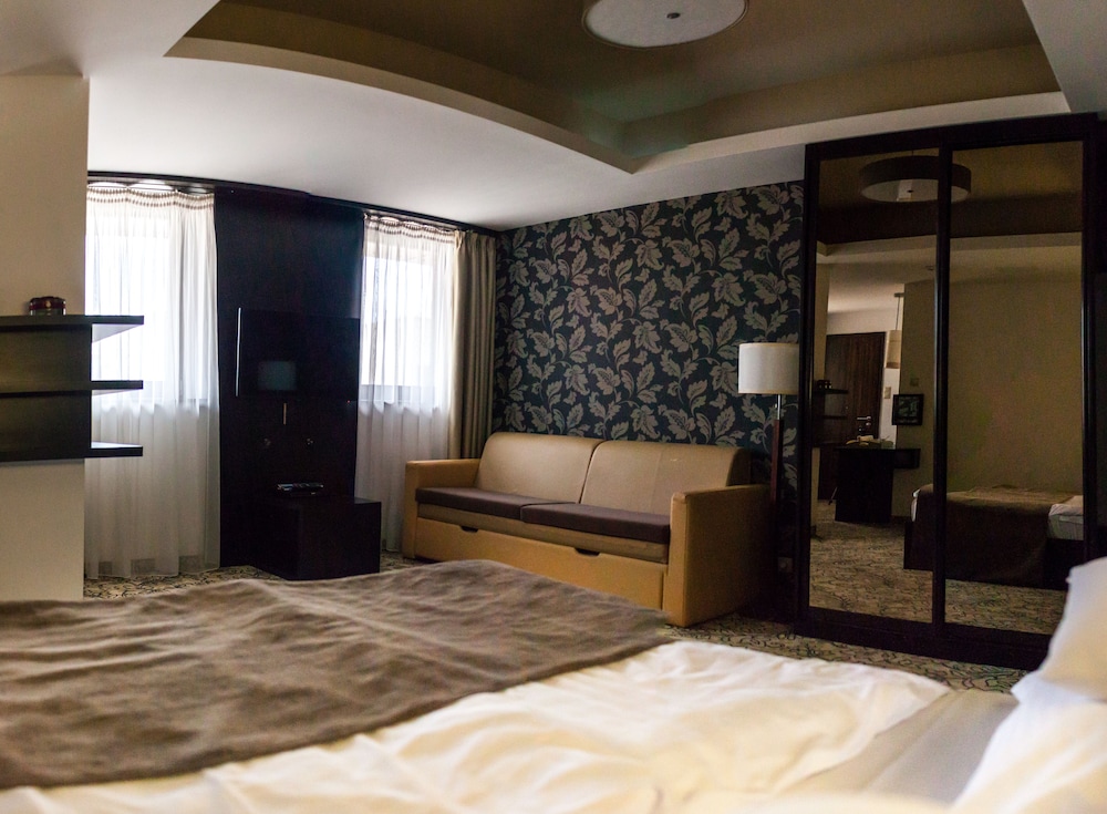 Superior Triple Room photo 3