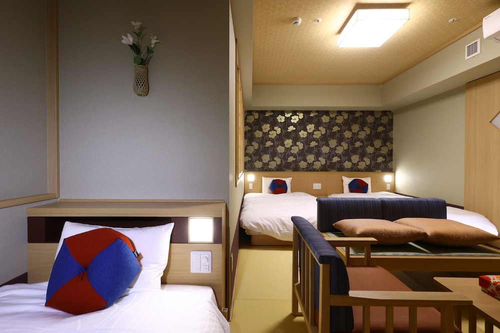 Superior Triple Room, Non Smoking - Photo 8