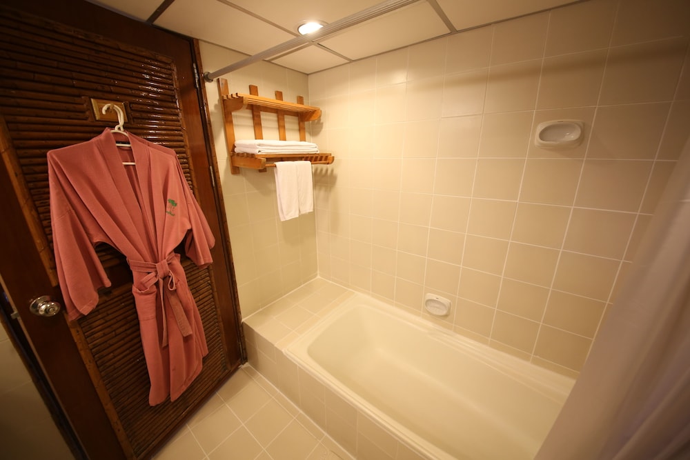 Deluxe Seaview - Photo 10