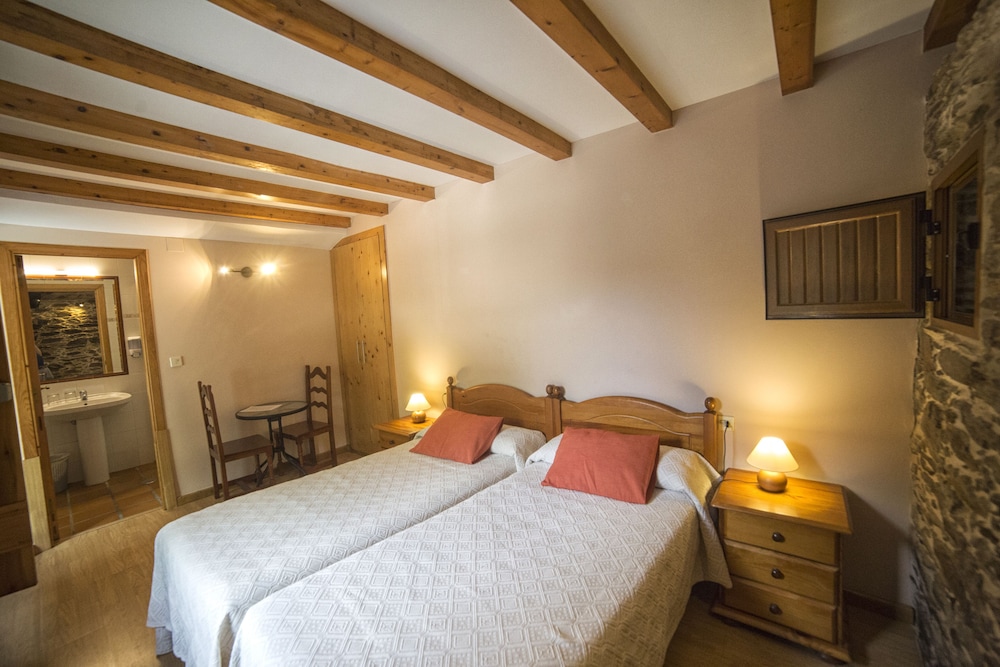 Double or Twin Room photo 2