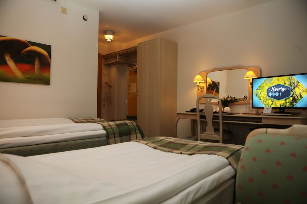 Economy Single Room (Single room with extra bed) photo 3