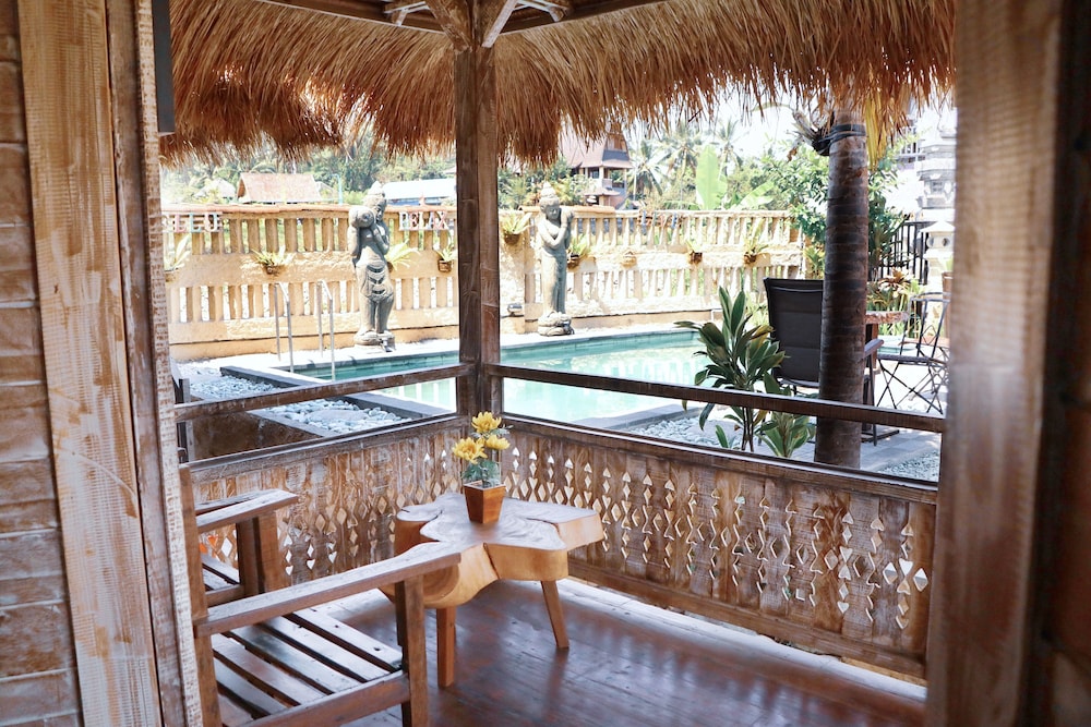 Deluxe Room, Pool View - Photo 4