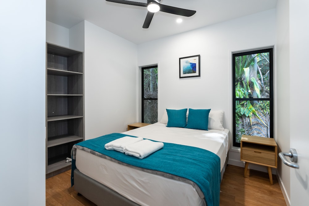 2 Bedroom Cabin photo 2