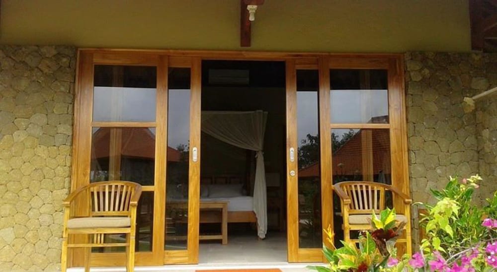 Standard Room, 1 King Bed, Terrace, Pool View