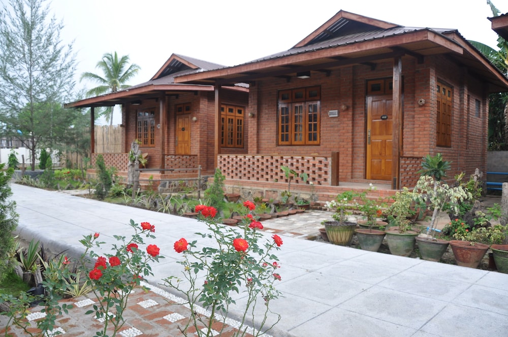Superior Bungalow photo 3
