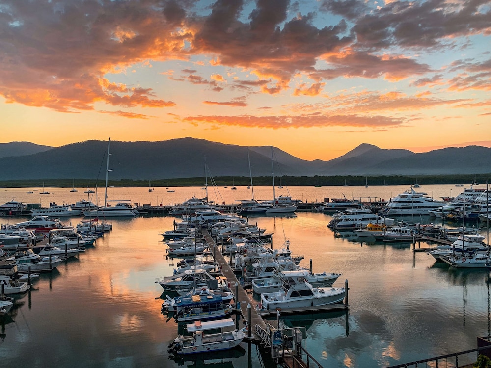 Executive Marina View King - Photo 10