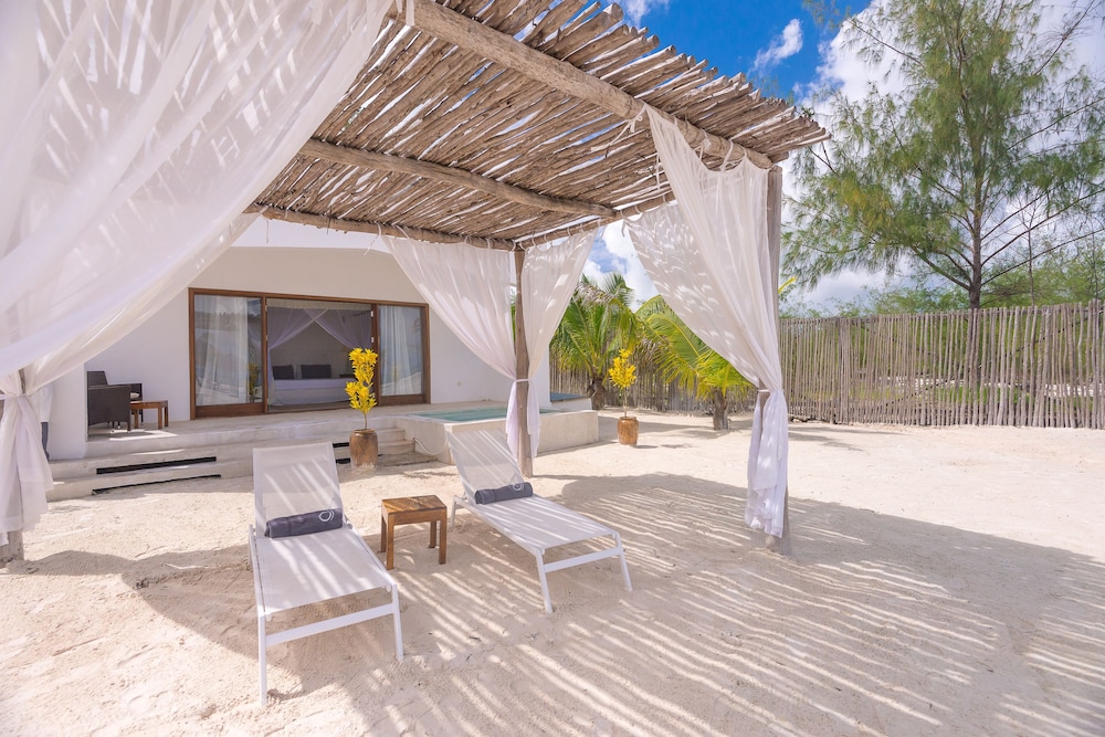 Superior Bungalows Beach Pavilion